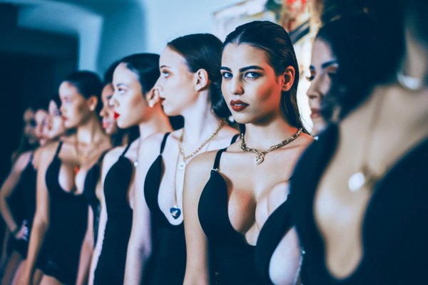 Réchauffez votre hiver avec les meilleures écharpes femme