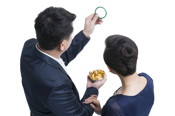 Pourquoi acheter un bracelet menotte ?